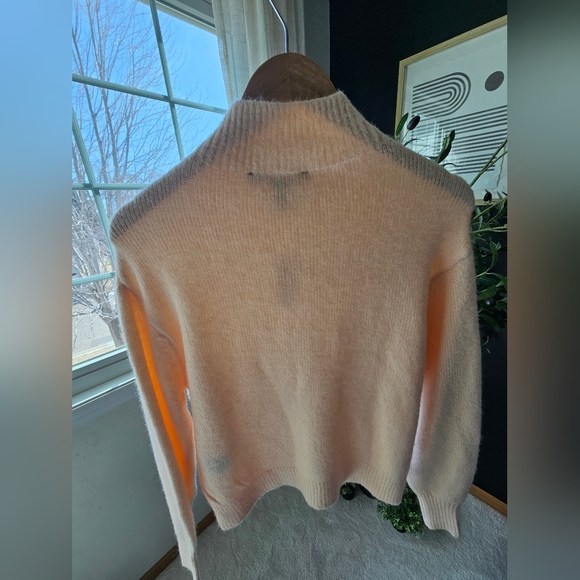 White house black market pullover - Picture 2 of 6